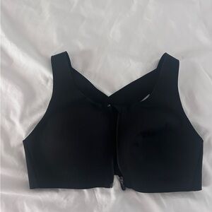 lululemon Energy Zip-Front Bra
High-Support, B–G Cups